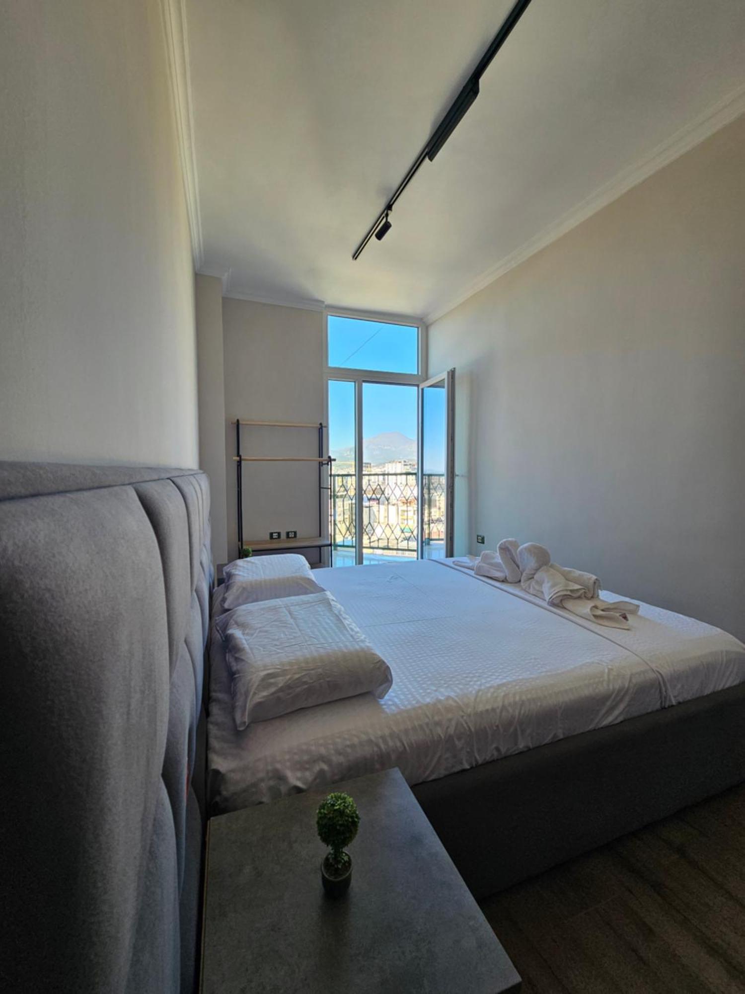 Sky Apartaments City Center Тирана Экстерьер фото