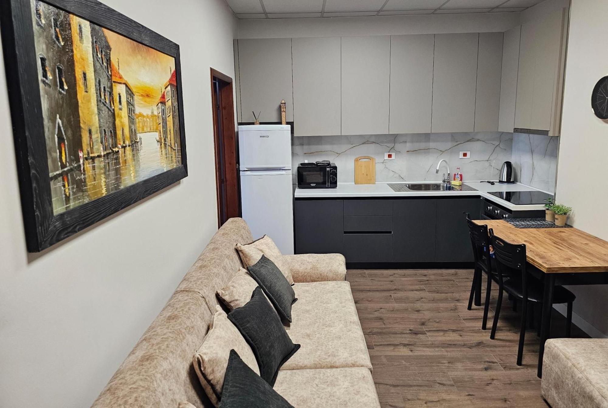 Sky Apartaments City Center Тирана Экстерьер фото