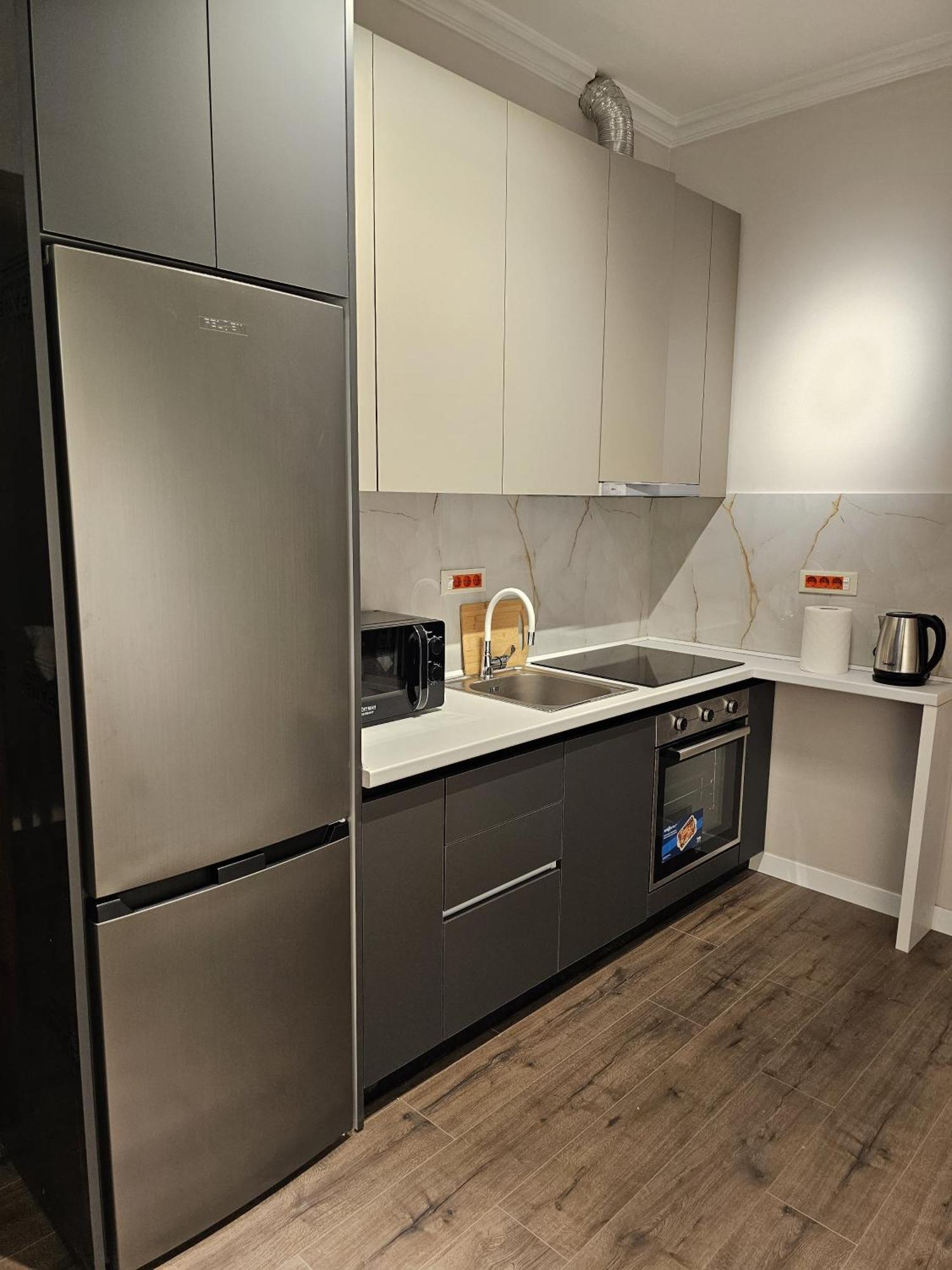 Sky Apartaments City Center Тирана Экстерьер фото