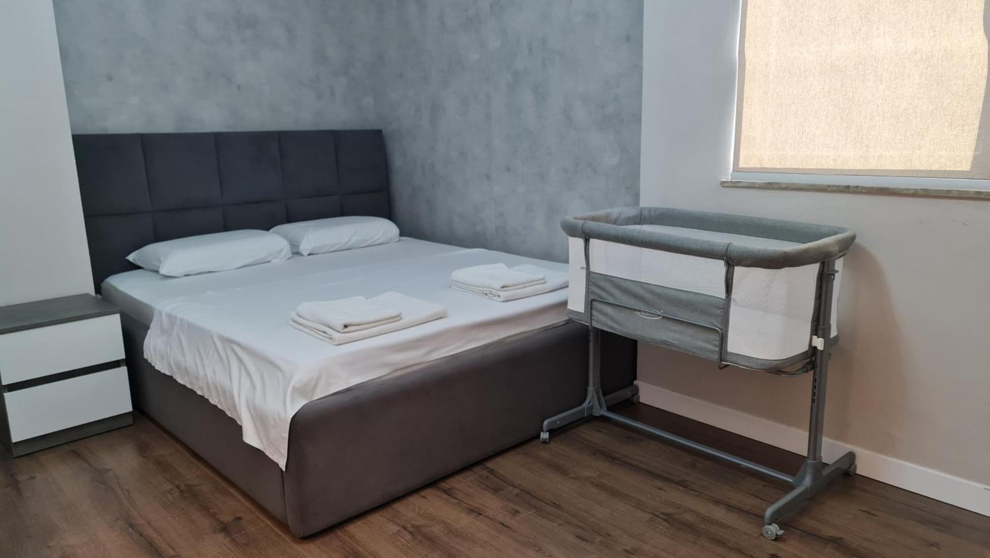 Sky Apartaments City Center Тирана Экстерьер фото